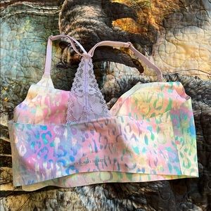 Never worn Victoria secret sports bra